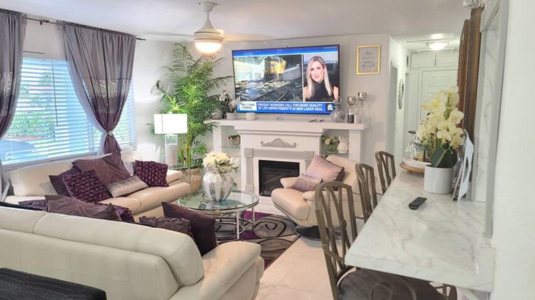 Hébergement de vacances Palm Springs 3-bedroom 2-bath 5 Miles To The *
