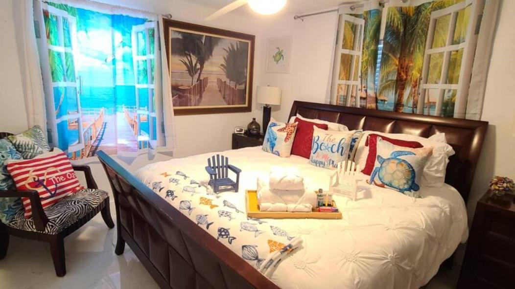 Palm Springs 3-bedroom 2-bath 5 Miles To The *