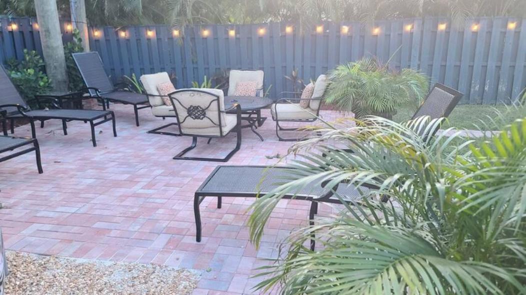 Palm Springs 3-bedroom 2-bath 5 Miles To The Hébergement de vacances