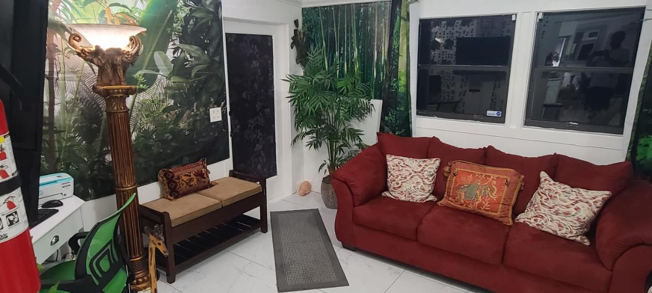 Hébergement de vacances Palm Springs 3-bedroom 2-bath 5 Miles To The *